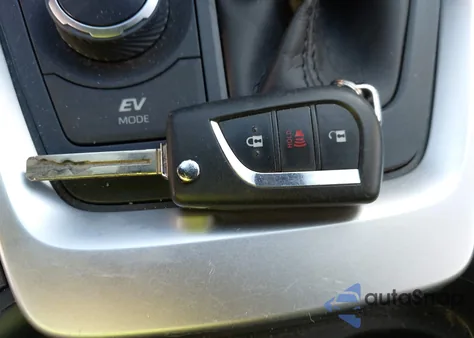 2020 Toyota Rav4 Hybrid Le from USA, damaged, VIN JTMMWRFV6LD061325